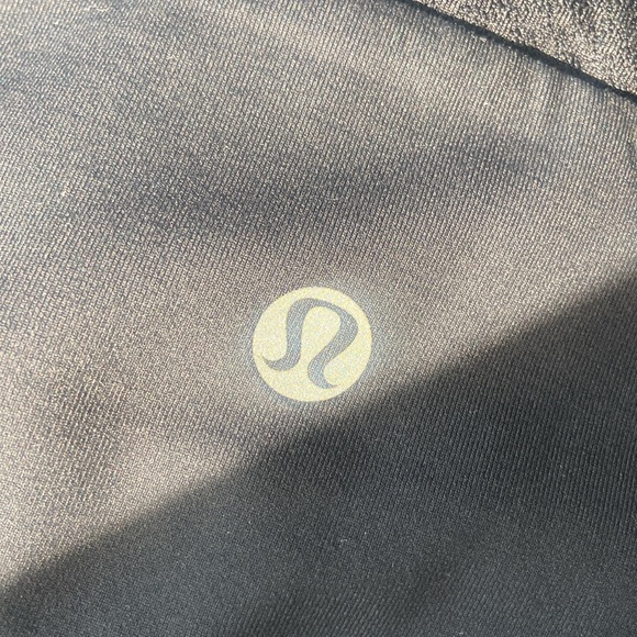 Lululemon black workout tank. Size 6. - Picture 3 of 3